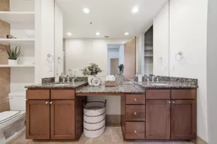 800 W 5th St, Austin, TX 78703 - Photo 27