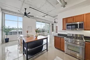 800 W 5th St, Austin, TX 78703 - Photo 15