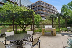 800 W 5th St, Austin, TX 78703 - Photo 33