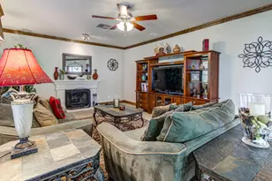 7712 Earp Way, Austin, TX 78729 - Photo 13