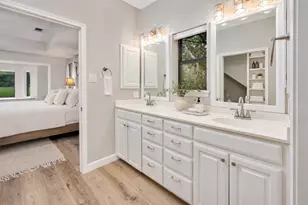 330 Live Oak Hills Ct, San Marcos, TX 78666 - Photo 15