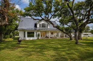 330 Live Oak Hills Ct, San Marcos, TX 78666 - Photo 27