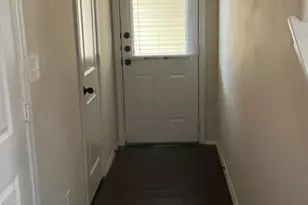 118 Creekside Villa Dr, Kyle, TX 78640 - Photo 9