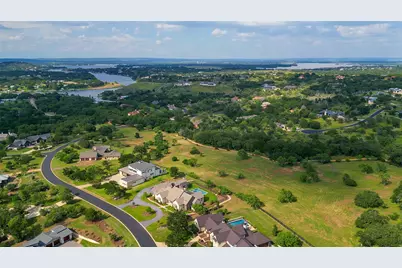 816 The Trails Parkway, Horseshoe Bay, TX 78657 - Photo 33