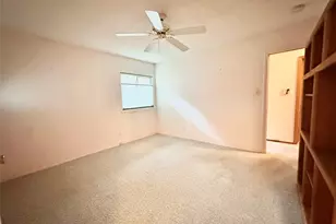 1704 Parkside Ln, Austin, TX 78745 - Photo 17