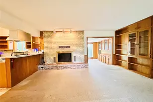 1704 Parkside Ln, Austin, TX 78745 - Photo 7