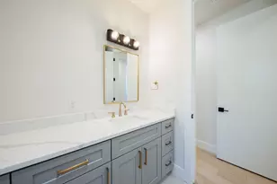 6315 Del Monte Rd, Austin, TX 78741 - Photo 17