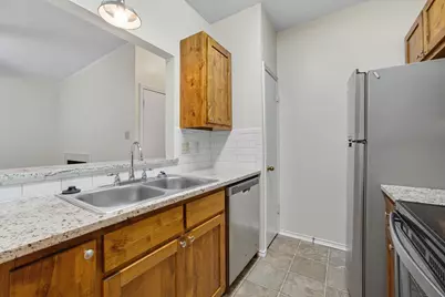2804 Rio Grande Street #205, Austin, TX 78705 - Photo 15