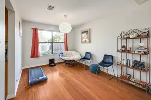 9006 Frostwood Trail, Austin, TX 78729 - Photo 5