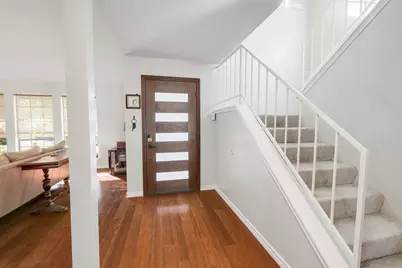 9006 Frostwood Trail, Austin, TX 78729 - Photo 13