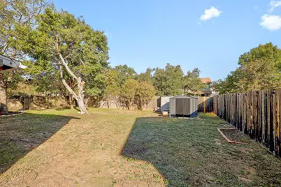 9006 Frostwood Trail, Austin, TX 78729 - Photo 29