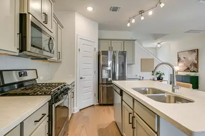 8607 McKamy Drive, Austin, TX 78744 - Photo 11