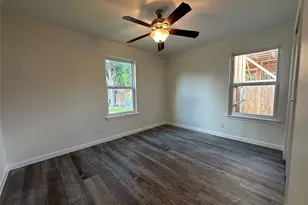 908 Plateau Cir, Austin, TX 78745 - Photo 17