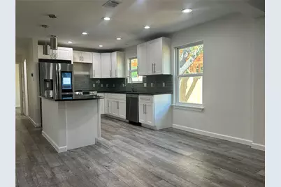 908 Plateau Circle, Austin, TX 78745 - Photo 9