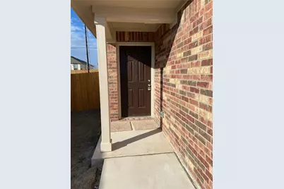 401 Hyacinth Way, Jarrell, TX 76537 - Photo 3