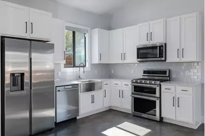 1104 E 2nd Street #2, Austin, TX 78702 - Photo 11
