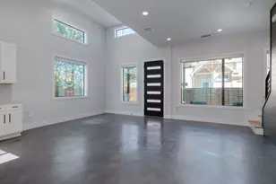 1104 E 2nd St, Austin, TX 78702 - Photo 5