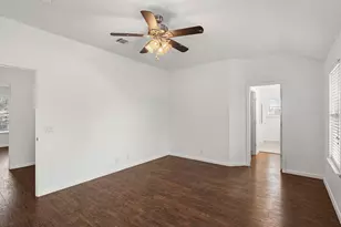 210 Summerside Ave, Lockhart, TX 78644 - Photo 17