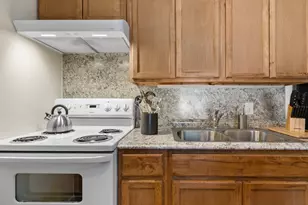 1505 Robert Weaver Ave Ave, Austin, TX 78702 - Photo 5