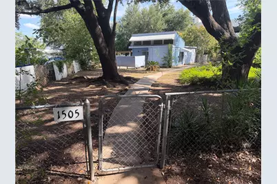 1505 Robert Weaver Ave Avenue, Austin, TX 78702 - Photo 1