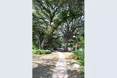 1505 Robert Weaver Ave Avenue, Austin, TX 78702 - Photo 17