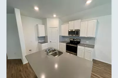 107 Sophora Drive, Hutto, TX 78634 - Photo 5