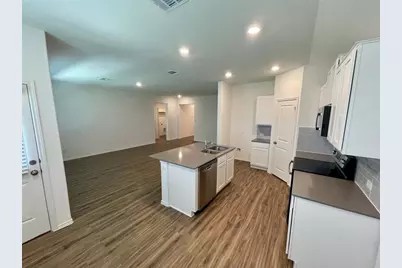 107 Sophora Drive, Hutto, TX 78634 - Photo 7