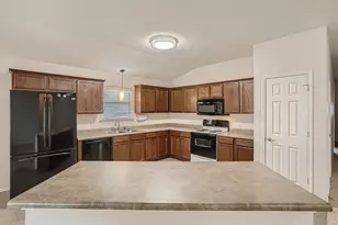 8905 Quick Stream Dr, Austin, TX 78724 - Photo 9