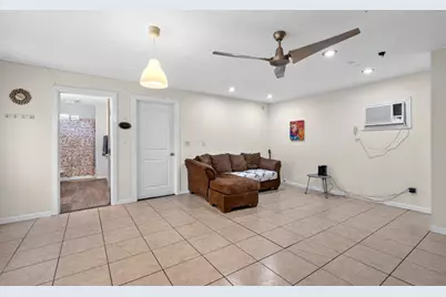 213 Atascosa Street, Lockhart, TX 78644 - Photo 23
