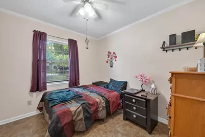 213 Atascosa Street, Lockhart, TX 78644 - Photo 11