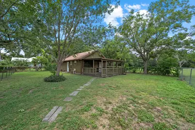 213 Atascosa Street, Lockhart, TX 78644 - Photo 21