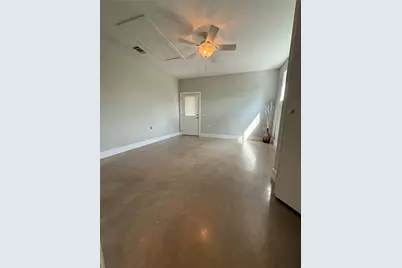 1905 W Saint Johns Ave #B, Austin, TX 78757 - Photo 7