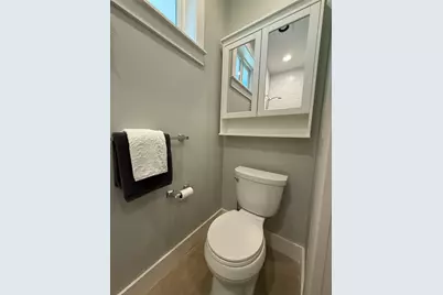 1905 W Saint Johns Ave #B, Austin, TX 78757 - Photo 9