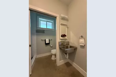 1905 W Saint Johns Ave #B, Austin, TX 78757 - Photo 11