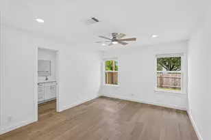 6702 Roseborough Dr, Austin, TX 78747 - Photo 17
