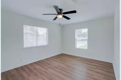 304 John Nance Garner Circle #A2, Austin, TX 78753 - Photo 15