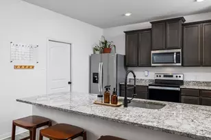 137 Star Spangled Dr, Liberty Hill, TX 78642 - Photo 11