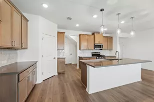 2001 Wynn Rd, Hutto, TX 78634 - Photo 9