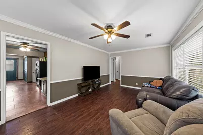 1507 N Cleveland Avenue, Cameron, TX 76520 - Photo 7