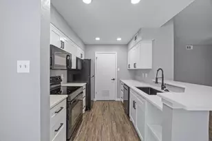 4711 Spicewood Springs Rd, Austin, TX 78759 - Photo 9