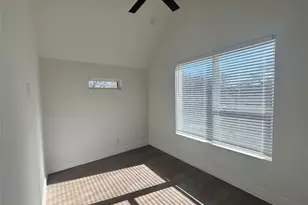 1916 Webberville Rd, Austin, TX 78721 - Photo 5