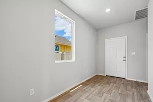 171 Cider Crk Dr, Elgin, TX 78621 - Photo 5