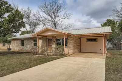 410 Magnolia Street, Bastrop, TX 78602 - Photo 1