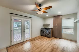 410 Magnolia St, Bastrop, TX 78602 - Photo 5