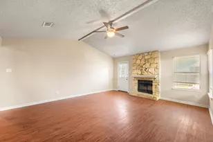 7712 Islander Dr, Austin, TX 78749 - Photo 7