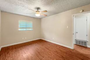 7712 Islander Dr, Austin, TX 78749 - Photo 11