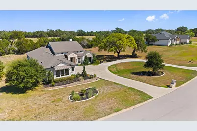 10809 Vista Heights Drive, Georgetown, TX 78628 - Photo 37