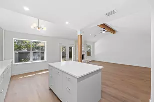 3609 Oak Creek Dr, Austin, TX 78727 - Photo 13