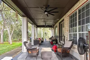 346 The Oaks Blvd, Elgin, TX 78621 - Photo 29