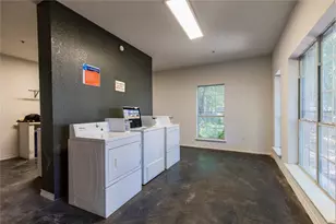 2204 San Gabriel St, Austin, TX 78705 - Photo 15